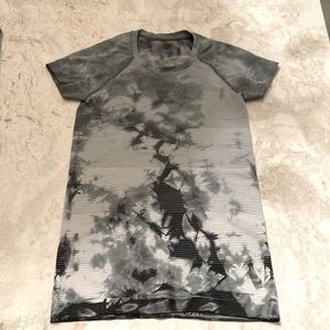 Lululemon Swiftly Tech Shirt